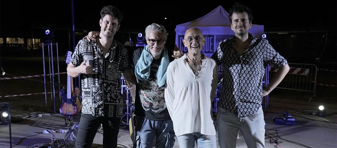 comunque Lucio LIVE al Bagno Onda Blu