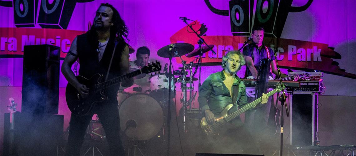i GIULLARI LIVE al Bagno Onda Blu