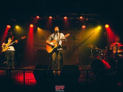 EXTRAS LIVE al Bagno Onda Blu