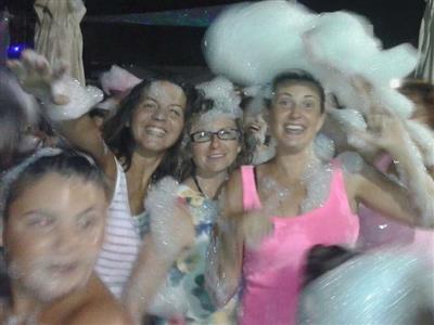 Schiuma Party al Bagno Onda Blu