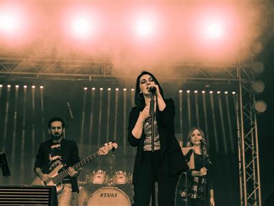 SIMILI Laura Pausini Tribute Band